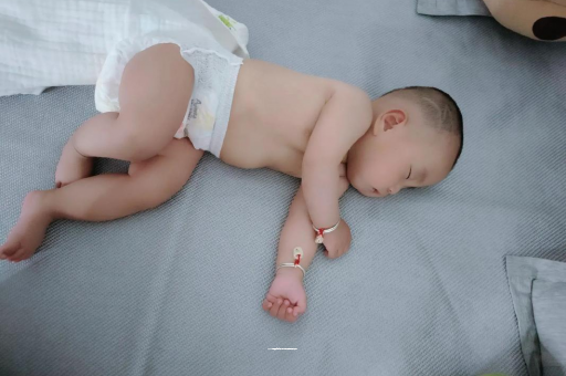 阳江宝宝口水多怎么回事